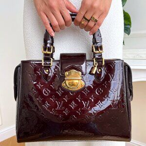 Authentic Louis Vuitton Melrose Amarante Monogram Vernis Patent Avenue B0655